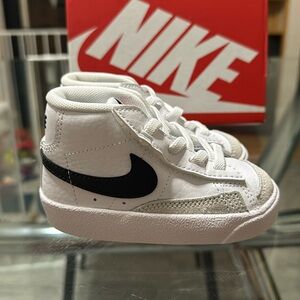 Brand New Nike Blazer Mid ‘77 (td)
